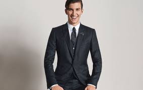 The mr button brand suits are well known for their dark shaded suits specifically. Top 10 Best Men S Suit Brands In The World 2021 Highest Sellers List Trendrr