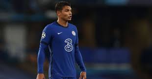 Thiago silva and rhian brewster chase down a ball, 56th minute: Silva Reveals Shock After Training Ground Chat With Chelsea Standby Cech