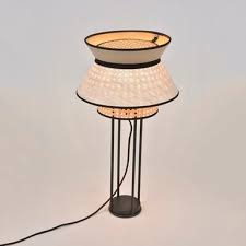 Abat jour motif floral et cannage d30cm asmara abat jours. Lampe Nude Design Market Set Singapour Nude Abat Jour En Lin Cannage Naturel Pr503482 Lampes Avec Abats Jours Chez Luminaires Online
