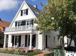 Wir bieten ihnen unsere direkt am strand liegende ferienwohnung auf der insel wangerooge zur miete an! Charlotte Grosse Exklusive Wohnung Mit Balkon Ferienwohnungen In Wangerooge Nordseebad