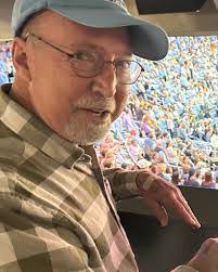 Ross Cruz's Instagram, Twitter & Facebook