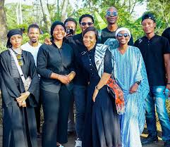 Sehemu ya matukio ya rafiki zako wa #Cloudsmediagroup ambao wameungana na  familia ya @Kenedytheremedy katika kupumzisha baba yake mzazi Dkt Frank Orio  ambaye alifariki dunia September 24, 2024 Jijini Arusha alikokuwa akipatiwa