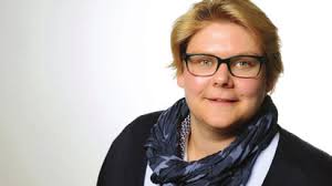 FAMILIENBILDUNG ERWACHSENENBILDUNG EV. BILDUNGSWERK