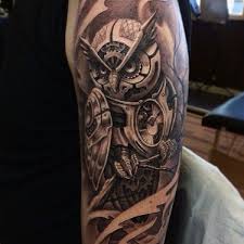 The popular elements that appear in steampunk ink art includes clockwork, gears, glasses and robot parts, etc. 50 Beste Eulen Tattoo Designs Und Ideen Tattoo Ideen Steampunk Tattoo Owl Tattoo Design Mens Owl Tattoo