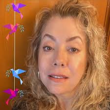 🏚️ Desalojan a adultos mayores en el Centro Histórico de la CDMX. Tras el  desalojo en Tonalá 125, hoy fueron sacados habitantes de República de Cuba  11, la mayoría adultos mayores, sin