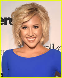 See more ideas about short hair styles, short hair cuts, hair cuts. Savannah Chrisley Debuts New Shorter Haircut Dad Todd Roasts Her In Comments Newsies Savannah Chrisley Just Jared Jr