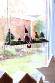 Diy Wichtelschaukel Als Weihnachtliche Fensterdeko Lavendelblog