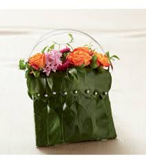 When someone wanted to send flowers to a loved one in another city, a hometown flower shop the association was renamed ftd, and several other flowers by wire groups took shape. The Ftd Notions Floral Purse Detroit Mi Florist