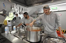 Helmut gollwitzer, a german lutheran theologian who was an advocate for peace and human professor gollwitzer was on the faculty of the free university in west berlin from 1957 until his. Unsere Angebote Fur Zugewanderte