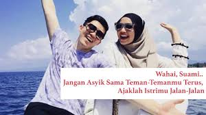 Peran suami terhadap keluarganya sangatlah besar. Suami Lebih Mementingkan Teman Arum Oriflame