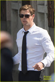 In this new adventure, they tackle their biggest threat to date: Chris Hemsworth Men In Black 4