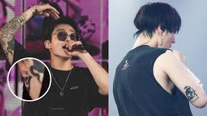Jungkook and yugyeom's second matching tattoo is that of the word 'truth'. áº¥m Long Tinh Báº¡n 97 Line Jungkook He Lá» Hinh XÄm Ä'oi Vá»i Yugyeom Got7 Bloganchoi