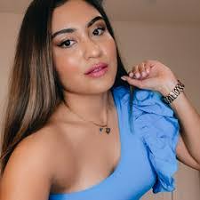 Alma Arias's Instagram, Twitter & Facebook