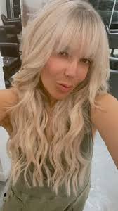 The process of Beautifying can be Long. 😂 grateful for pros like  @colormejennjenn #entrepreneurlife #blondeshavemorefun #9h