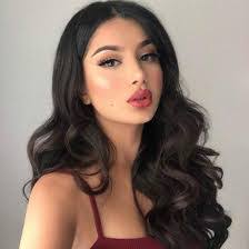 Yesenia Rendon's Instagram, Twitter & Facebook