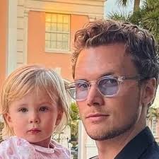 Travis Kelce's Romantic Life Before Taylor Swift Looked A Little Like This