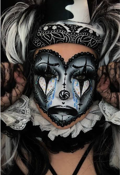 Crybaby Makeup Tutorial: Easy Crybaby Challenge Look