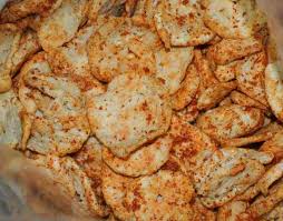 Campur tepung terigu, tapioka, ayam giling, telur, dan daun bawang. Penasaran Cara Membuat Basreng Lezat Yang Renyah Dan Gurih Yuk Intip