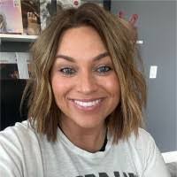 Robin Rountree's Instagram, Twitter & Facebook