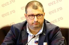 Lovitură pentru fostul ofițer SRI, Daniel Dragomir. Inspectorii ANAF i-au  scos la licitație bolizii de lux