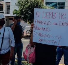 Organizaciones sindicales marcharon del paseo de la reforma hasta el zócalo capitalino para defender sus derechos laborales. Mexico Celebra El Dia Del Trabajo Con Cientos De Miles De Nuevos Desempleados El Informador