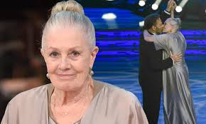 Franco nero y vanessa redgrave. Vanessa Redgrave Does Italian Strictly Come Dancing Daily Mail Online