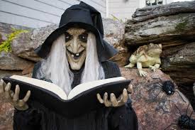 Our outdoor halloween decorations make it possible to create one theme or mix and match for the ultimate holiday tribute. Spooky Outdoor Halloween Decorations At Charlotte S House