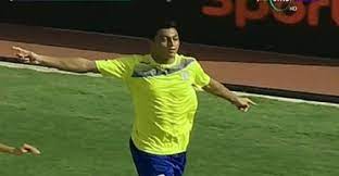 وهو فنان ناجح جدا حصل على عدد لا نهائي من الجوائز العربية والعالمية بالأضافة إلى أنه دخل موسوعة جينيس فى عام 2016. Ø±Ø­ÙØ© ÙØµØ·ÙÙ ÙØ­ÙØ¯ Ø§ÙÙØ¹Ø¬Ø²Ø© ÙÙ ÙØ²Ø§Ø±Ø¹ Ø¯ÙÙØ§ Ø¥ÙÙ Ø¬Ø§ÙØ§ØªØ§ Ø³Ø±Ø§Ù Ø¥ØµØ§Ø¨Ø© ÙØ§Ø¯Øª ØªØºÙØ± ÙØ³ÙØ±ØªÙ Ø§ÙÙØµØ±Ù ÙØ§ÙØª ÙÙÙØ¹Ø§Øª