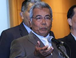Y la ministra de producción de perú, rocío ingred barrios. Source No Redzuan Is Not Resigning The Star