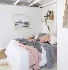 Maybe you would like to learn more about one of these? Pin By Brailee Harrop On Apartment Bedroom Makeover Bedroom Styles Apartment Decor