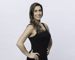 Daniele hypólito, que, como estreante aos quinze anos de idade, foi a 21ª colocada na classificação geral, 17ª nas barras assimétricas e 16ª na trave, 1 e camila comin. Dany Hypolito Sao 31 Anos Me Superando A Competicao Esta Em Mim