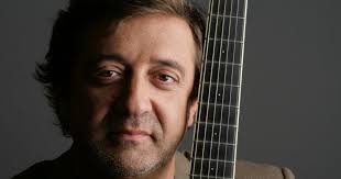 «não aconselho ninguém a ser famoso». Porto Vai A Janela Cantar Rui Veloso