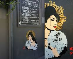 8 Of The Best London Street Art Tributes To Amy Winehouse Street Art Graffiti Wall Art Street Art Graffiti