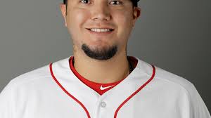 Red Sox get creative in acquiring crafty pitcher Hector Velazquez