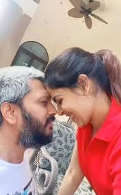 Maybe you would like to learn more about one of these? Madhuri Dixit Reacts To Riteish Deshmukh And Genelia D Souza Romance Filled Saajan Video Amid Quarantine Bollywood News Bollywood Hungama