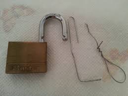Picking a lock with a paper clip. Ben S Journal The Most Fun You Can Have With A Pair Of Paperclip