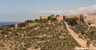 Faro de mesa roldan juego de tronos. Juego De Tronos En Andalucia Flamenco Campers