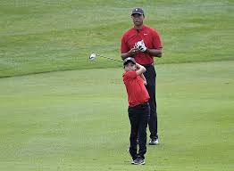 Tiger woods caddied for his son charlie woods on saturday for a junior event in south florida. Tiger Woods And Son Don T Quite Break From The Pack Richmond Free Press Serving The African American Community In Richmond Va