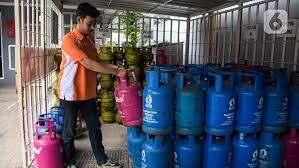 Berat (isi o2) 12 kg. This Is The Reason For Pertamina To Withdraw 12 Kg Of Blue Tube Lpg World Today News