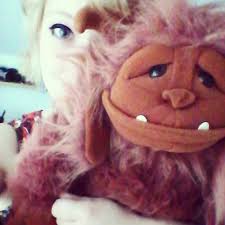 Have to increase my rare and unique henson collection. Anyone intrested in  labyrinth ludo, in New condition. I ship from the netherlands