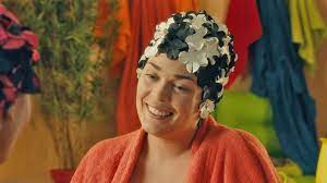 Lola dewaere, fille de patrick dewaere, lumineuse et naturelle confirme son métier d'actrice dans le dernier film de charlotte de turckheim mince, alors! Mince Alors Film 2012 Allocine