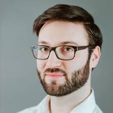 Kevin DeVries (@Kevrov)