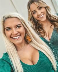 K-Salom Last fit from Stagecoach and a few days later I'm still recovering  from such an epic weekend!🤠✨ Shop your summer outfits👉  https://bookonboard.com/summer-travel-outfits/