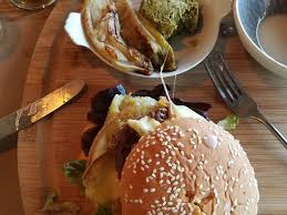 Burger Savoyard Picture Of Le Chalet De L Esplanade Restaurant Savoyard Bourgoin Jallieu Tripadvisor