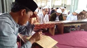 Smk miftahul 'ulum adalah sekolah berbasis pesantren, sekolah menengah kejuruan (smk) miftahul persahabatan antar sekolah bersama anak ma ypp jamanis vs smk mu cimerak. Kiprah Alumni Pondok Pesantren Miftahul Ulum Kebun Baru