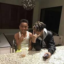 Another option is that you can tell us if you want a bunch of aesthetic pictures, background, pfp. 630 Pfps Ideas Rappers Rap Wallpaper Miss X