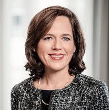 Laura Peck's Instagram, Twitter & Facebook