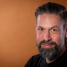 e-Commerce Manager: 'I would like a smaller banner