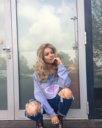 Muat turun apk shirin david 2020 & 2021 1.0 untuk android. 40 S H I R I N D A V I D Ideen In 2021 Shirin David Shirin Shirin David Style