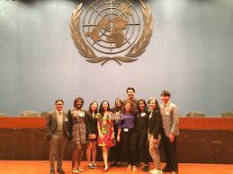 Berkhidmat untuk negara di bawah naungan jalur gemilang. An Interview With Malaysian Youth Delegation Heinrich Boll Foundation Southeast Asia Regional Office